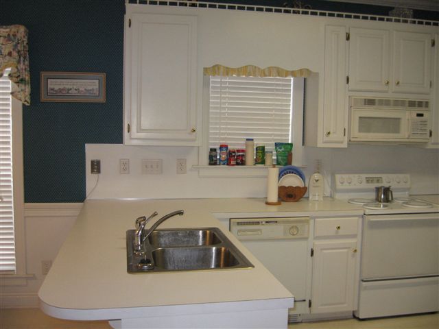 Before & After Photos - Kitchen Creations Inc